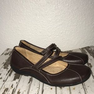 Naturalizer slip on shoes